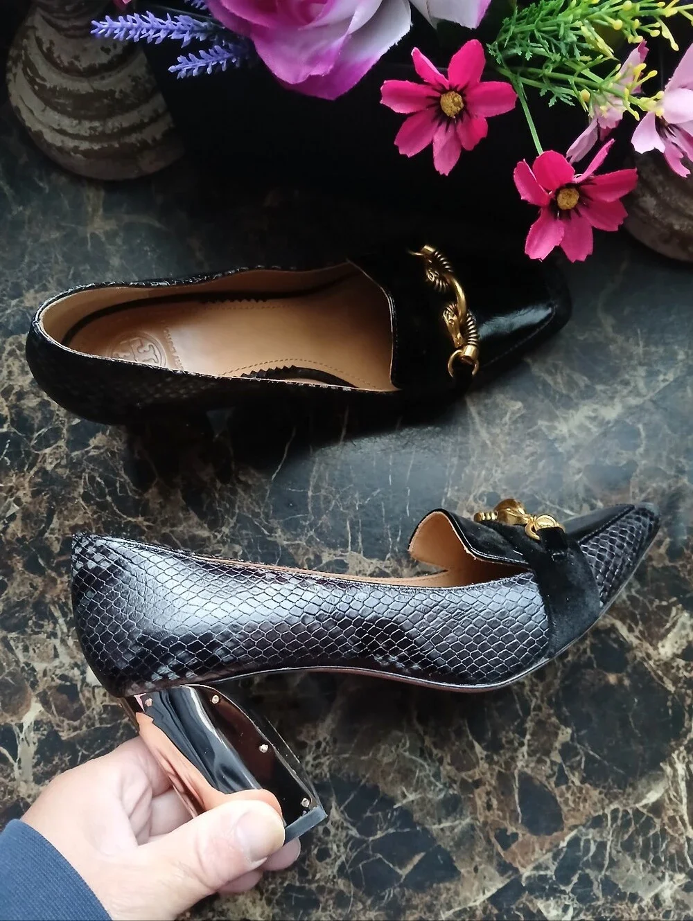 🇺🇲 Tory Burch Jessa Horse Bit/Chain Link Block Heel Pumps Size 9.5 Women